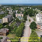 1st Floor, 2 Bedrooms Apartment, Center, Private Parking, Terrace, 7min To The Sea Lejlighed