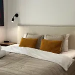 1st Floor, 2 Bedrooms Apartment, Center, Private Parking, Terrace, 7min To The Sea Lejlighed *