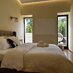 1st Floor, 2 Bedrooms Apartment, Center, Private Parking, Terrace, 7min To The Sea Lejlighed *
