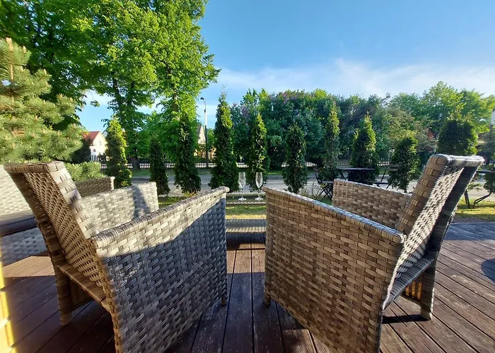 1st Floor, 2 Bedrooms Apartment, Center, Private Parking, Terrace, 7min To The Sea Apartman Palanga