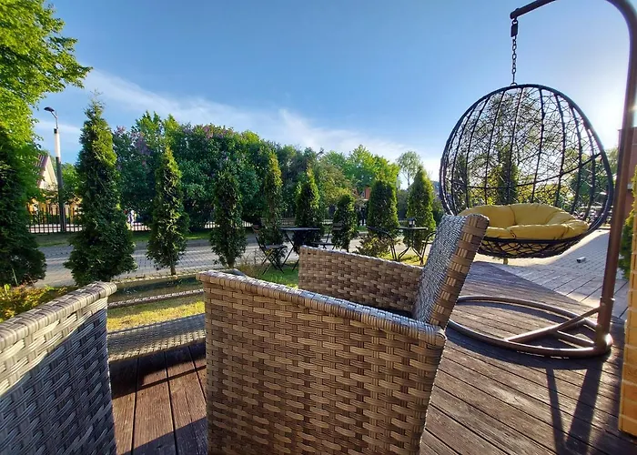 1st Floor, 2 Bedrooms Apartment, Center, Private Parking, Terrace, 7min To The Sea Apartman Palanga