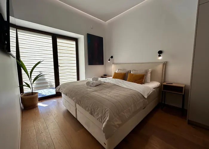 1st Floor, 2 Bedrooms Apartment, Center, Private Parking, Terrace, 7min To The Sea Apartman *