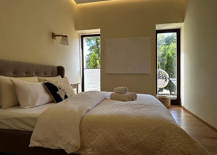 1st Floor, 2 Bedrooms Apartment, Center, Private Parking, Terrace, 7min To The Sea Apartman *