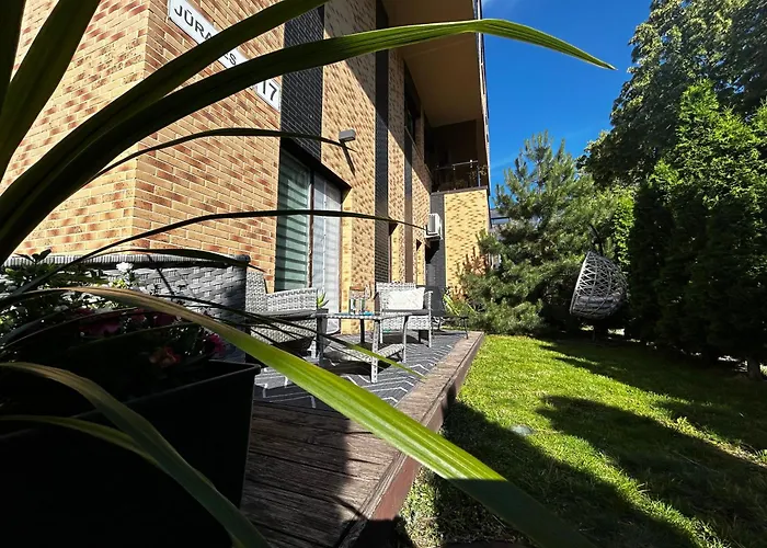 Apartman 1st Floor, 2 Bedrooms Apartment, Center, Private Parking, Terrace, 7min To The Sea Palanga